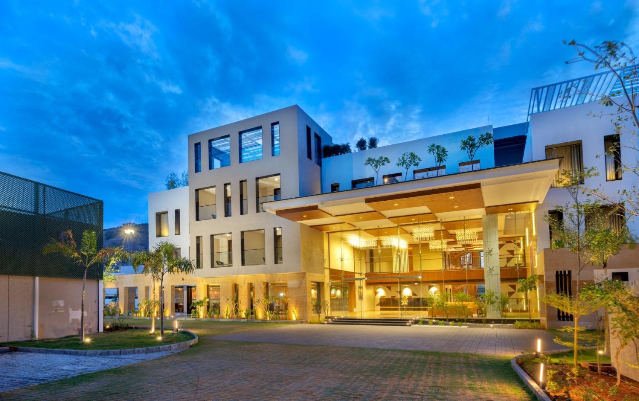 פאלני Hotel Divine Fort מראה חיצוני תמונה
