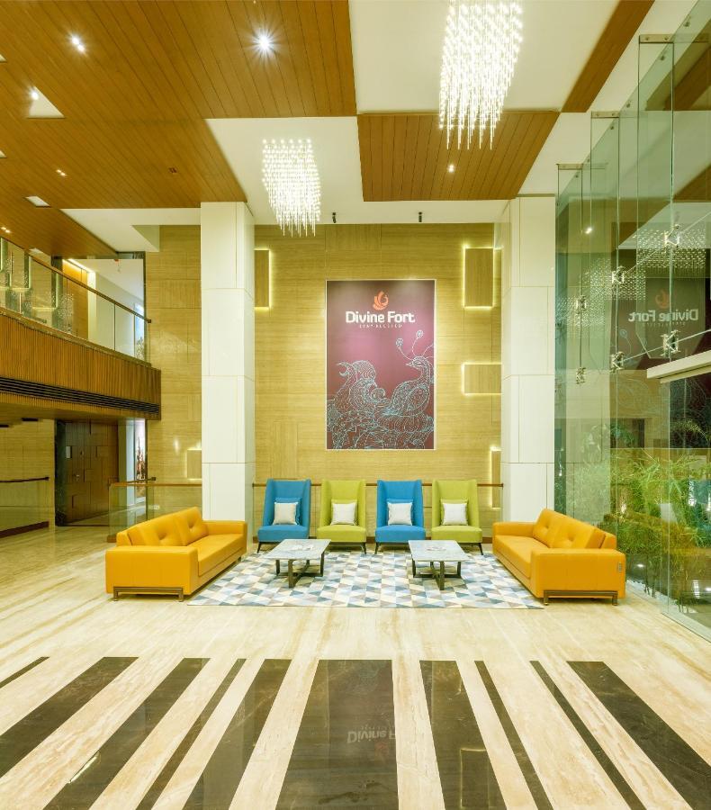 פאלני Hotel Divine Fort מראה חיצוני תמונה