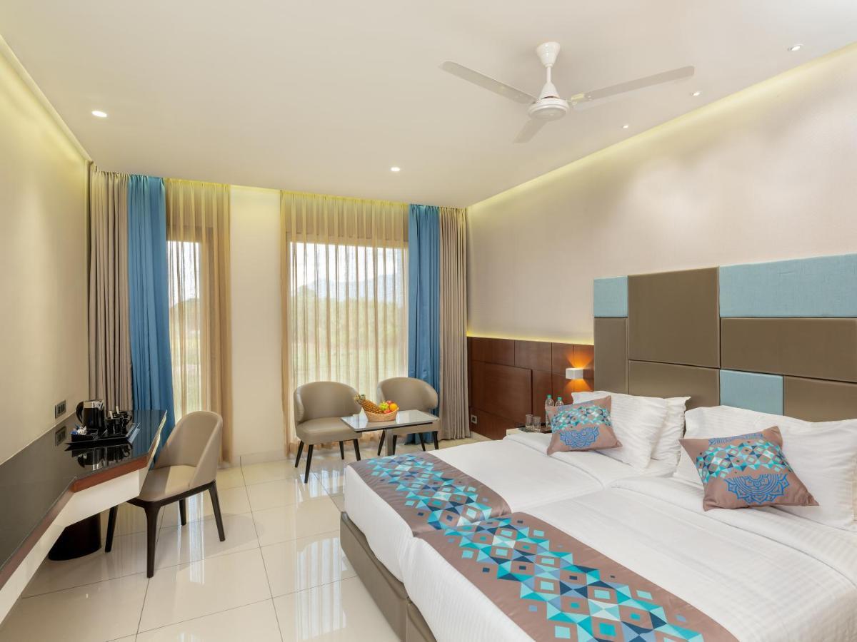 פאלני Hotel Divine Fort מראה חיצוני תמונה
