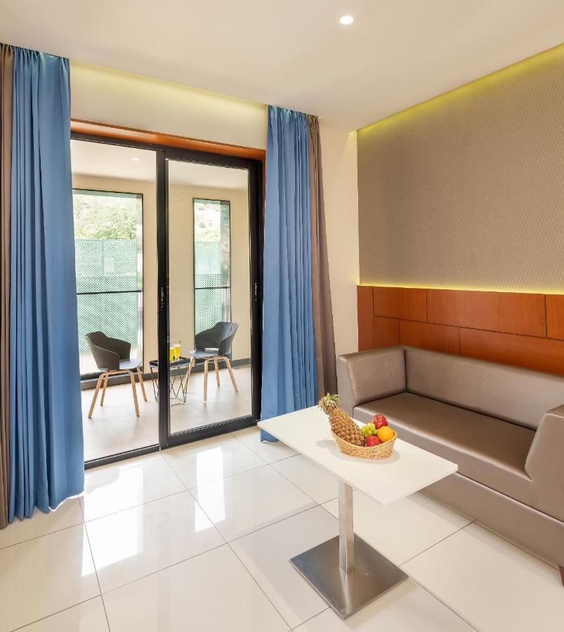 פאלני Hotel Divine Fort מראה חיצוני תמונה